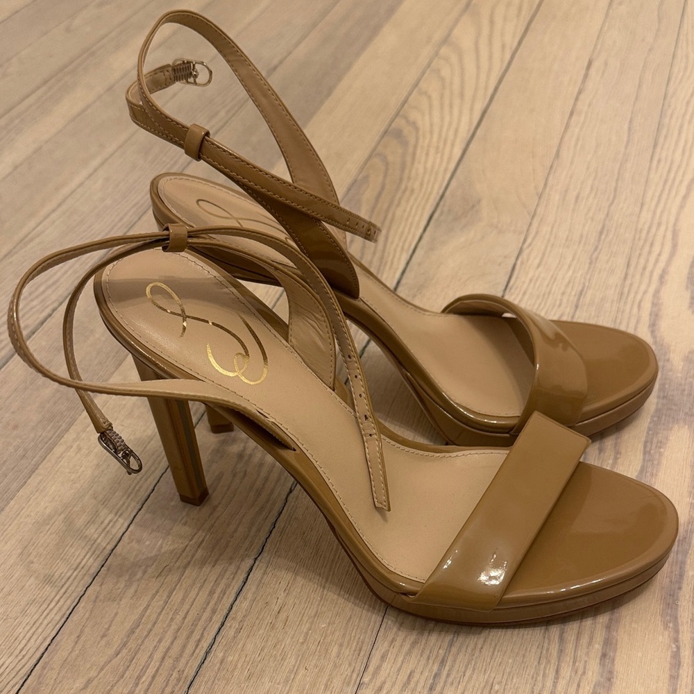 JESSICA SIMPSON Women’s Tan Faux Patent Leather Strappy High Heel Sandals Size 9